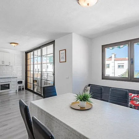 Family Flat With 3 Bedrooms And Balcony Near Gigantes And Ocean