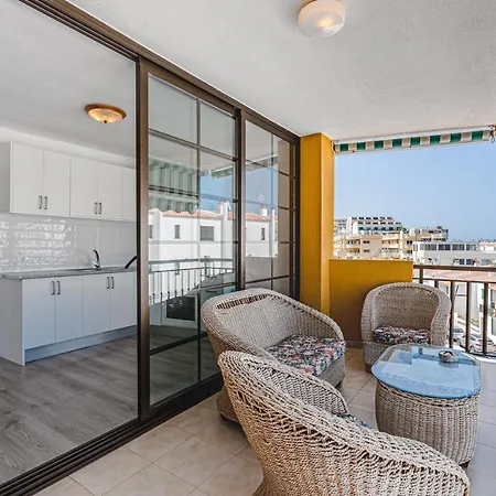 Family Flat With 3 Bedrooms And Balcony Near Gigantes And Ocean Puerto de Santiago (Tenerife)