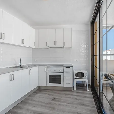 Family Flat With 3 Bedrooms And Balcony Near Gigantes And Ocean Lägenhet