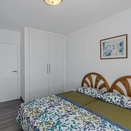 Lägenhet Family Flat With 3 Bedrooms And Balcony Near Gigantes And Ocean *