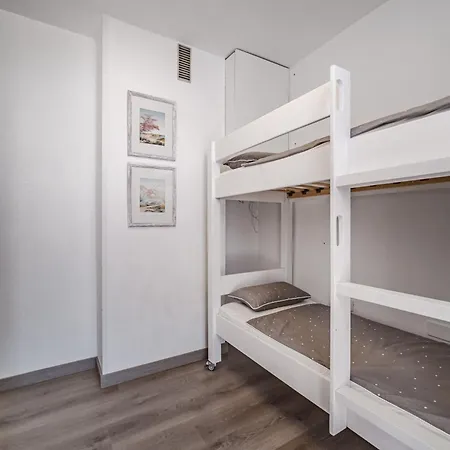 Family Flat With 3 Bedrooms And Balcony Near Gigantes And Ocean