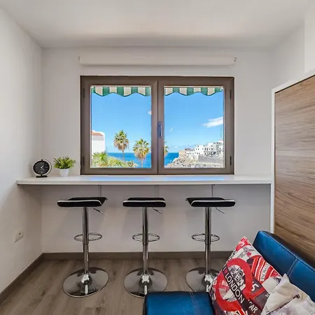 Lägenhet Family Flat With 3 Bedrooms And Balcony Near Gigantes And Ocean