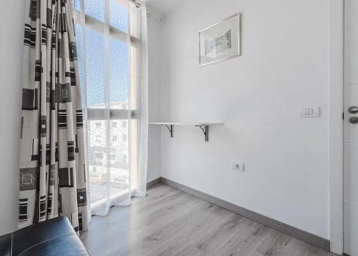 Family Flat With 3 Bedrooms And Balcony Near Gigantes And Ocean プエルト・デ・サンティアゴ