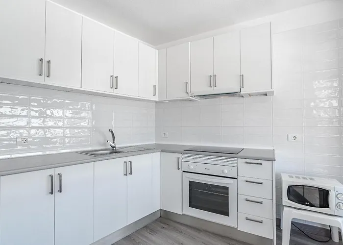 Family Flat With 3 Bedrooms And Balcony Near Gigantes And Ocean プエルト・デ・サンティアゴ