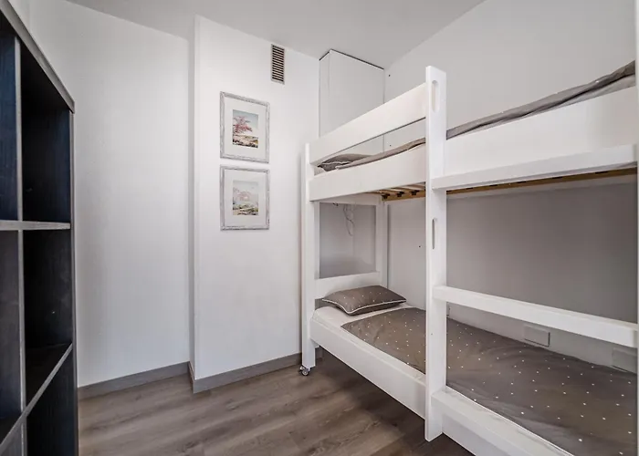 Family Flat With 3 Bedrooms And Balcony Near Gigantes And Ocean