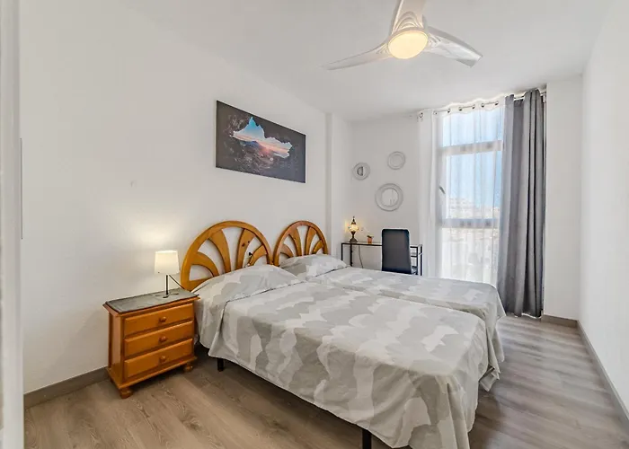 Family Flat With 3 Bedrooms And Balcony Near Gigantes And Ocean Apartamento